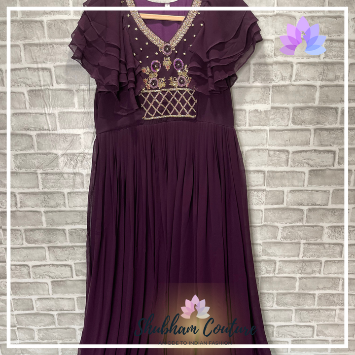 Frills sleeves long dress in grape color